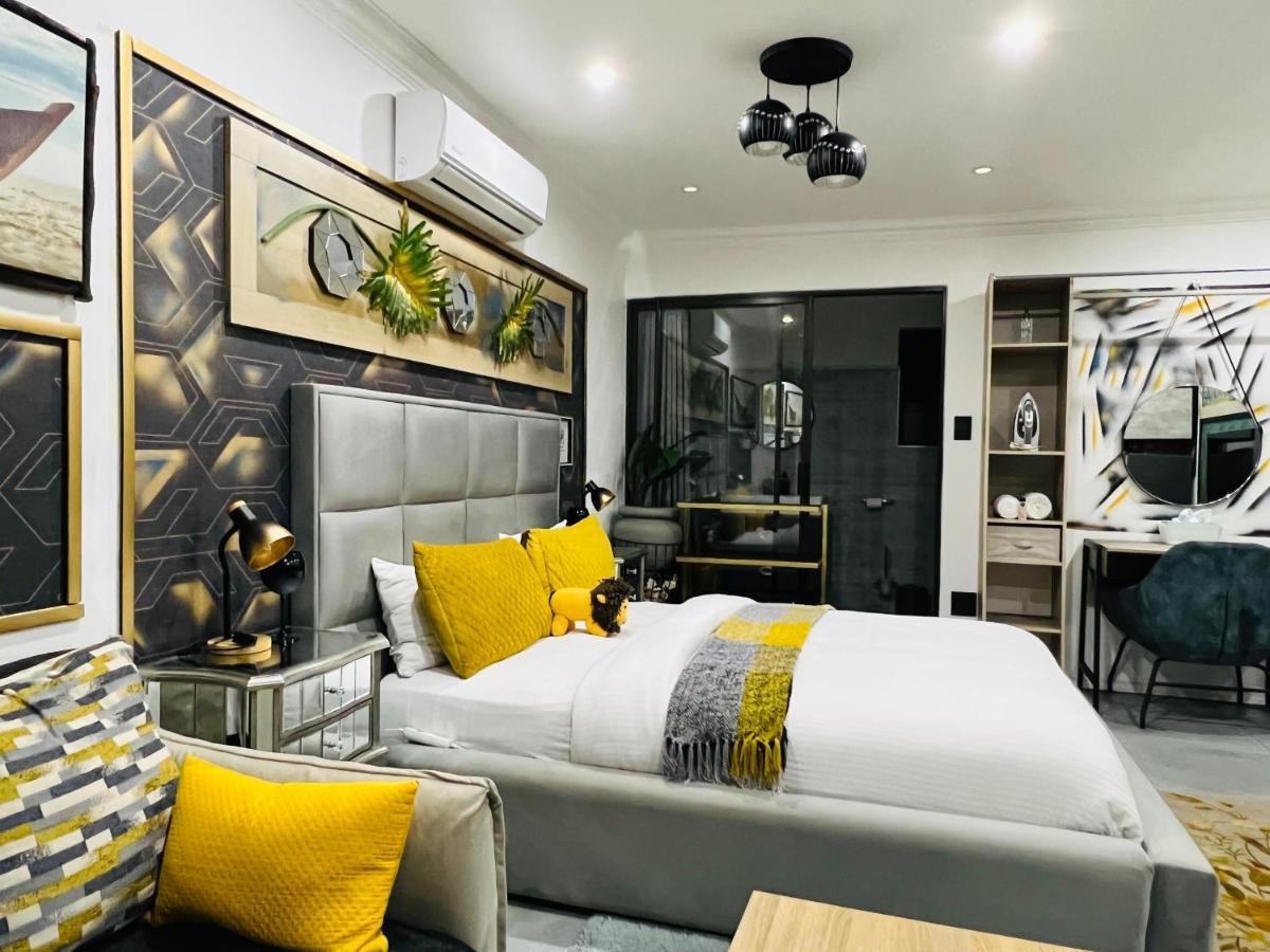 24 On Basil Boutique Luxury Aparthotel