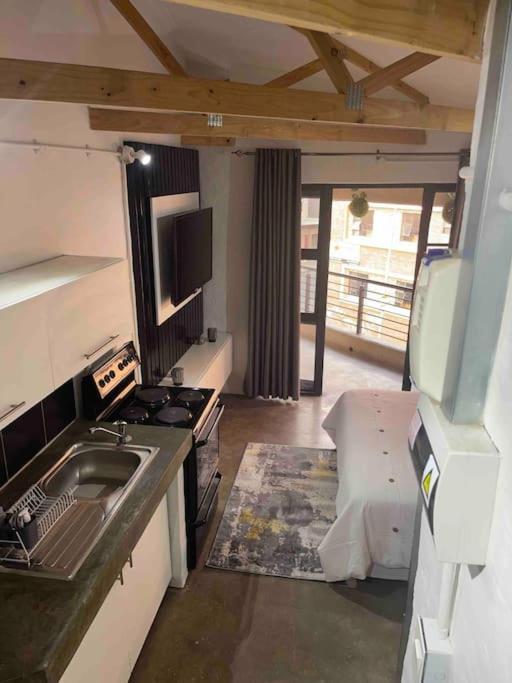 Dream Abodes At Cozy Craftmans Ship, Maboneng Apartment Johannesburg