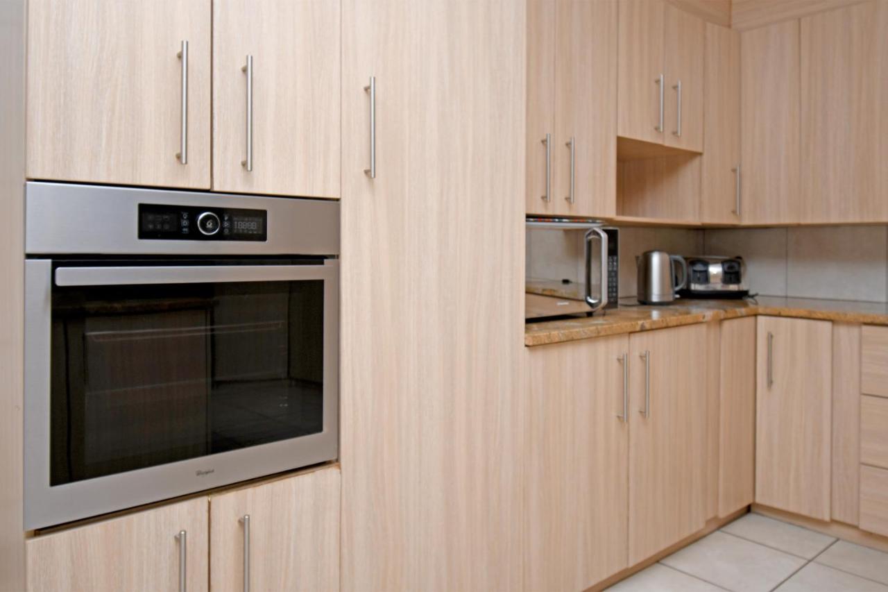 Apartment Zwelakho Furnished The Cube *