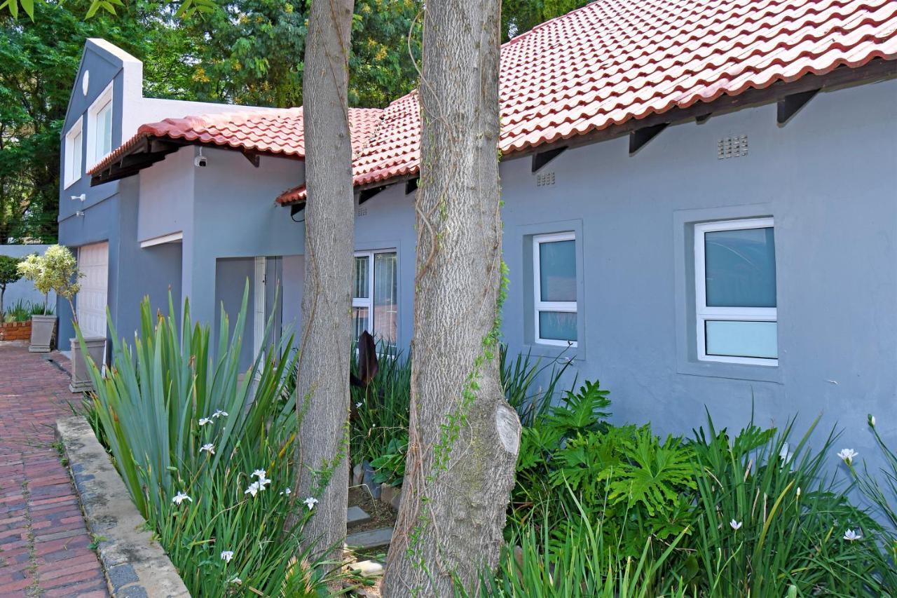 Zwelakho Furnished The Cube Apartment *