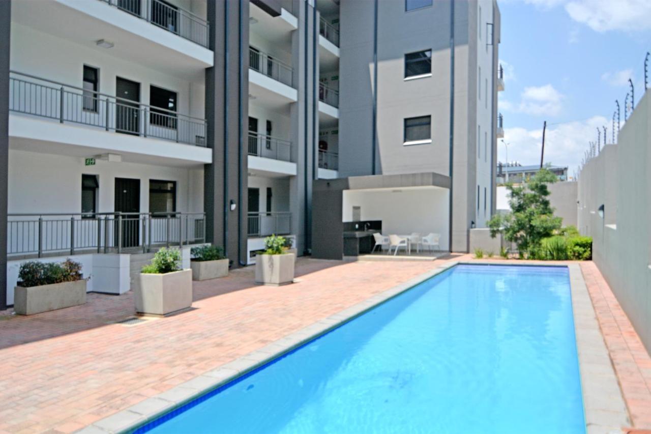 Zwelakho Furnished The Cube Apartment Johannesburg