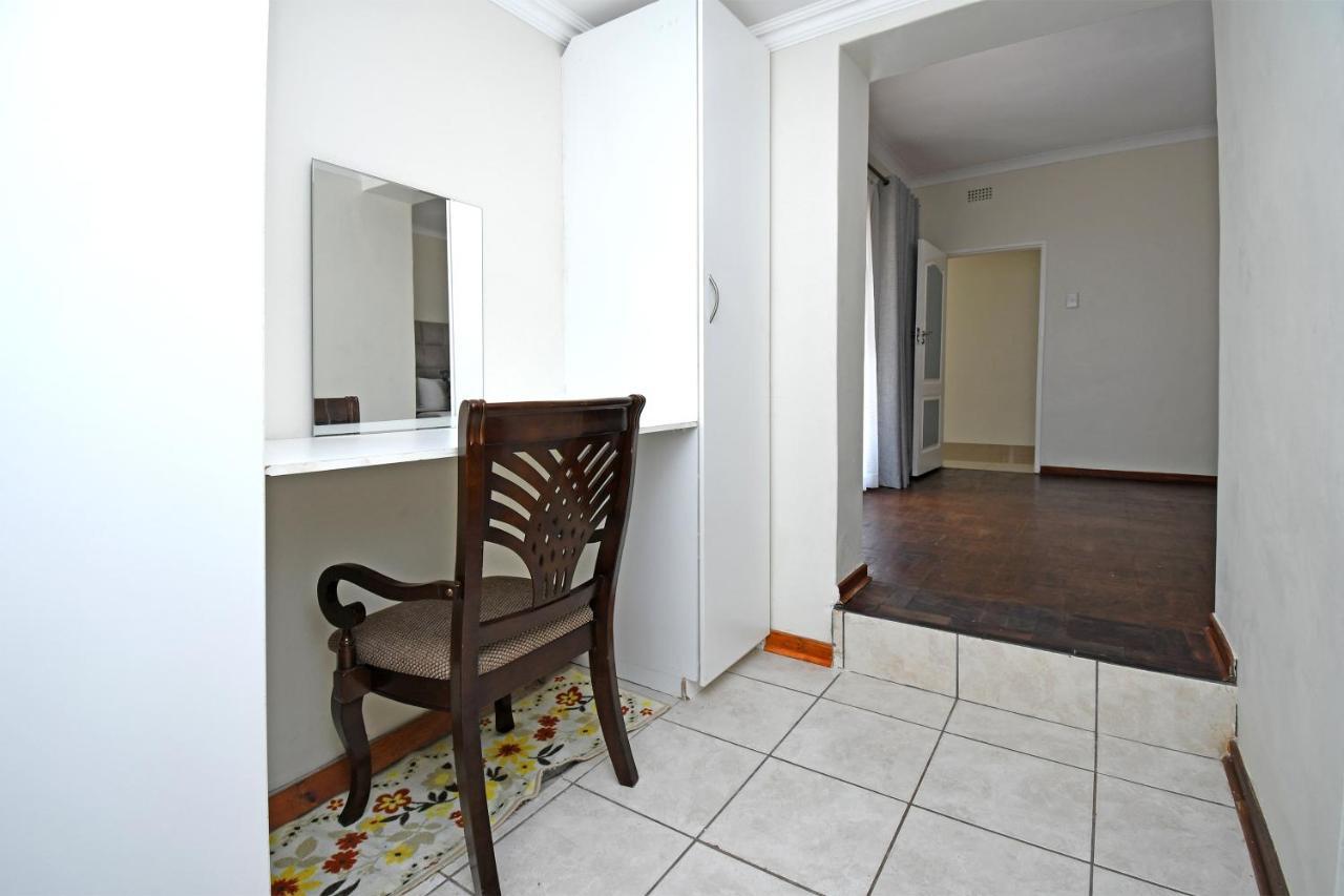 Apartment Zwelakho Furnished The Cube *
