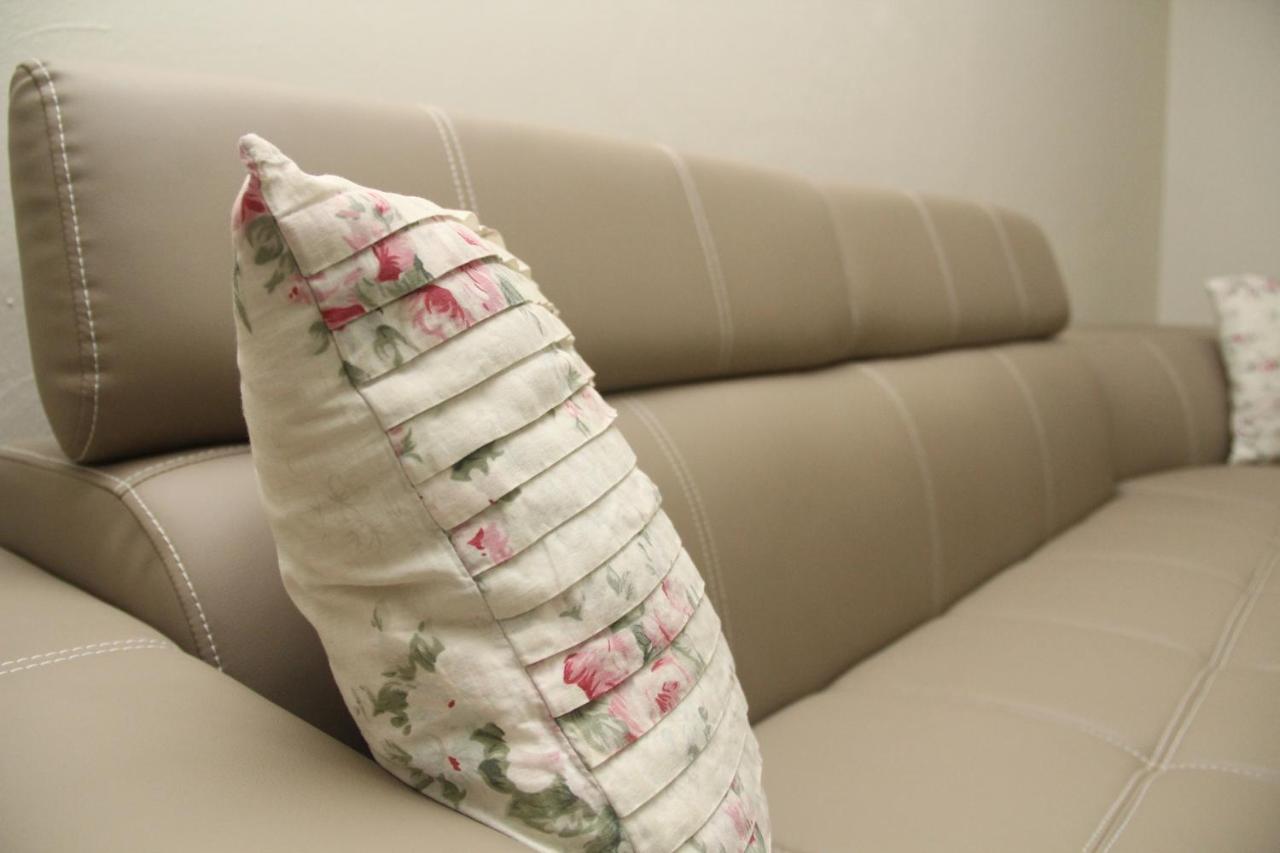 Apartment Zwelakho Furnished The Cube