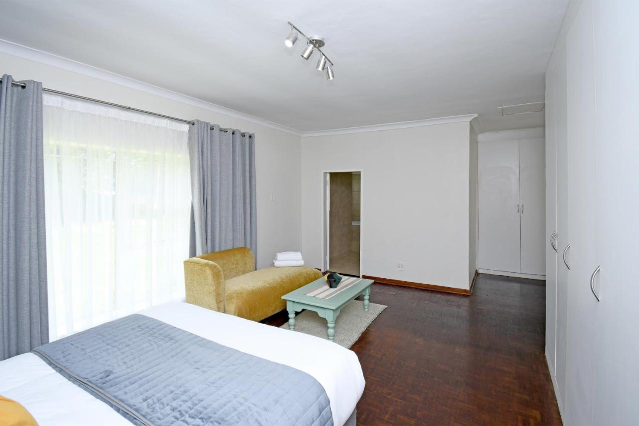 Apartment Zwelakho Furnished The Cube *