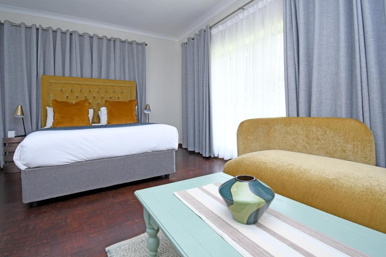 Apartment Zwelakho Furnished The Cube