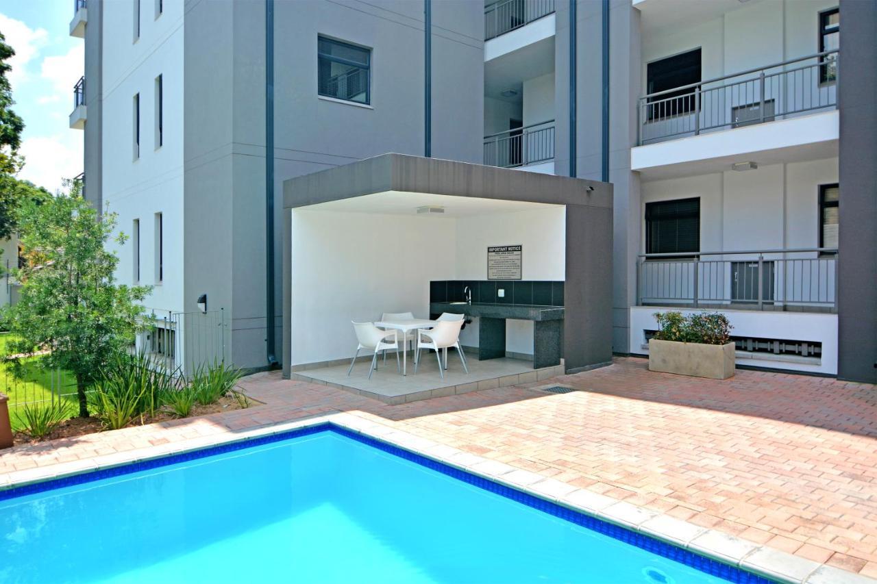 Zwelakho Furnished The Cube Apartment *