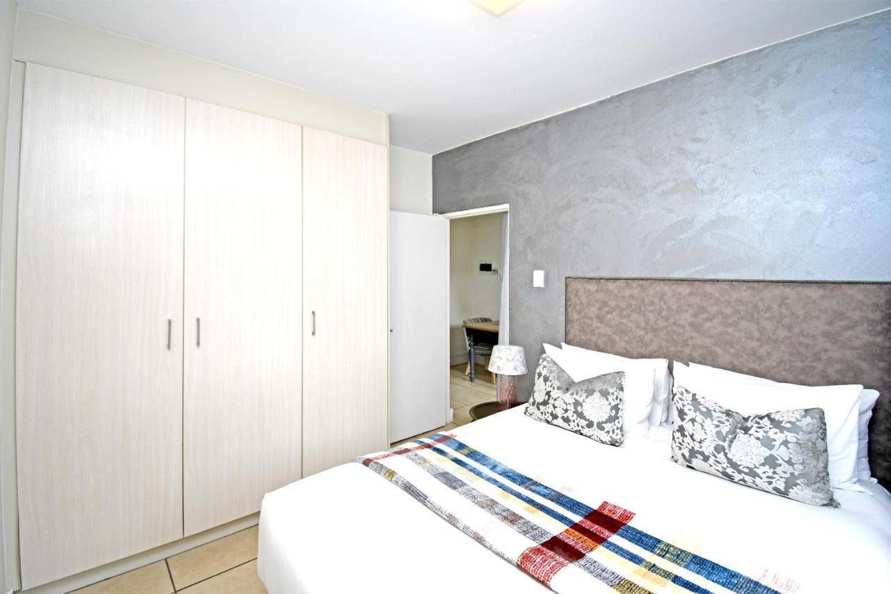 Zwelakho Furnished The Cube Apartment