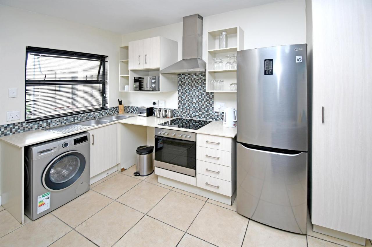 Zwelakho Furnished The Cube Apartment *