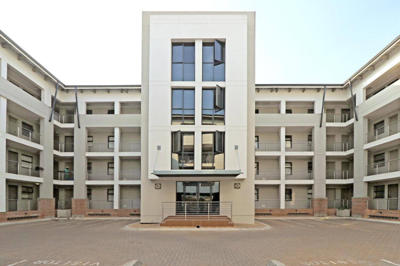 Zwelakho Furnished The Cube *