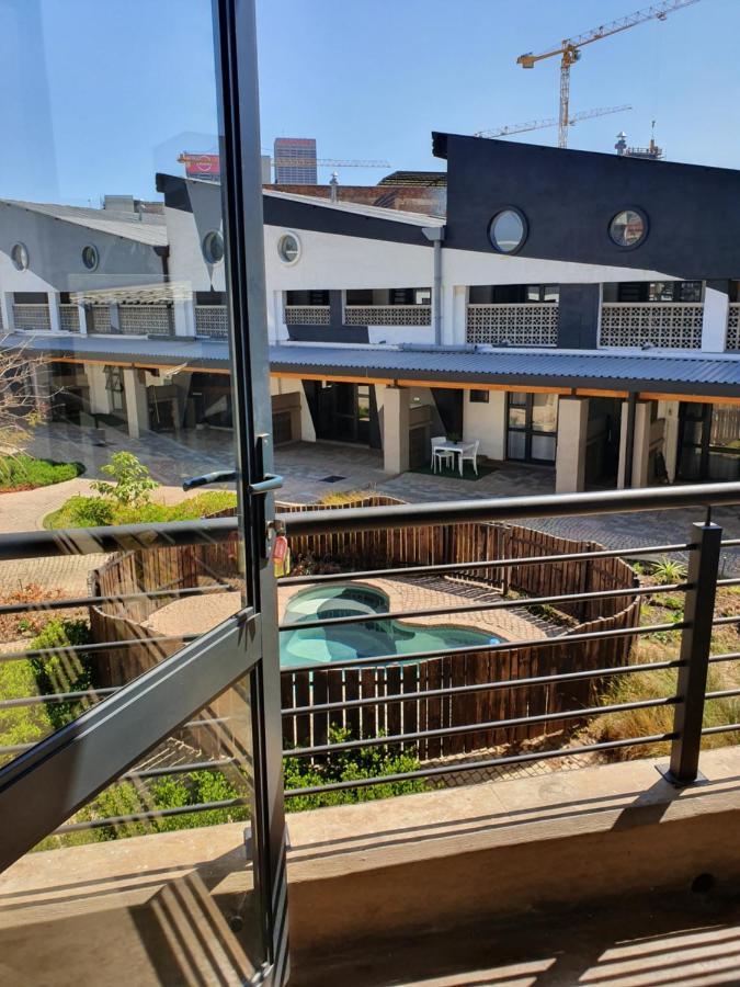 Apartment Kaleaba House In Vibey Maboneng Precint *