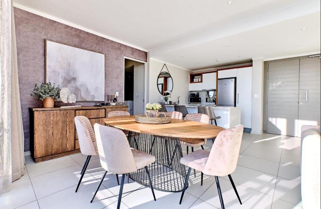 Apartment Executive And Spacious In Masingita Towers Sandton *