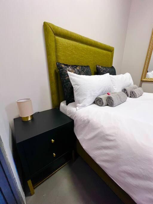 Apartment Matcha Themed In City