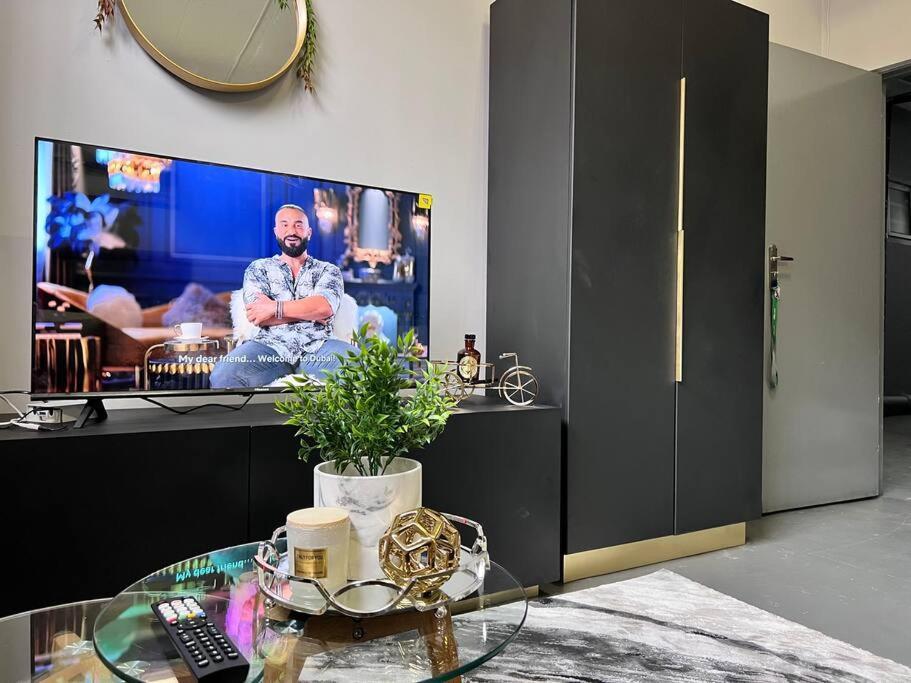 Apartment Matcha Themed In City Johannesburg