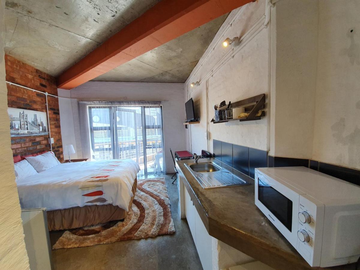 Apartment Kaleaba House In Vibey Maboneng Precint *