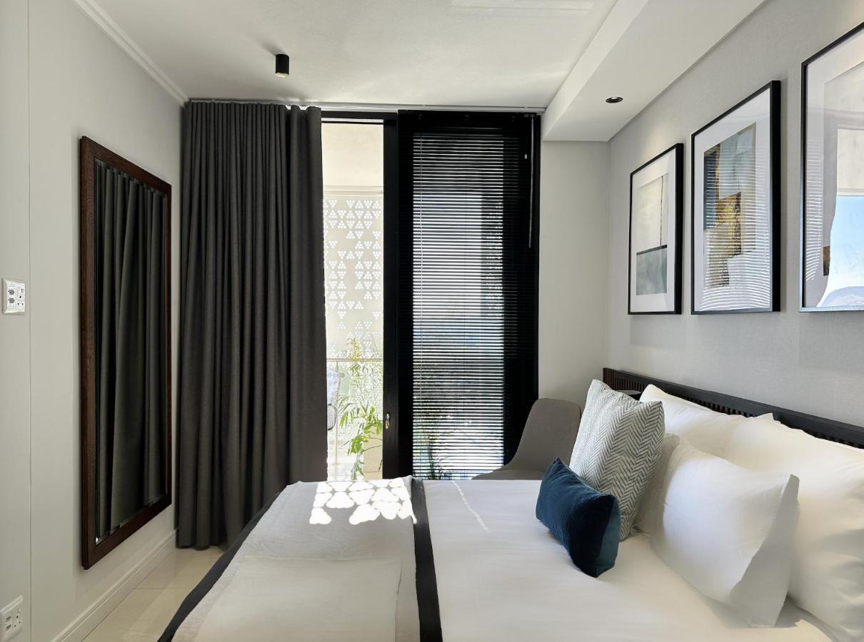 Explore - Ellipse Waterfall Apartment Johannesburg