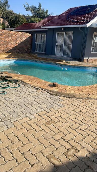 Holiday home In Suideoord, Jhb South Johannesburg