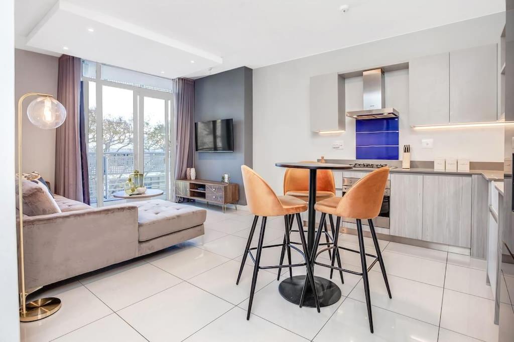 Apartment The Median In Rosebank Johannesburg