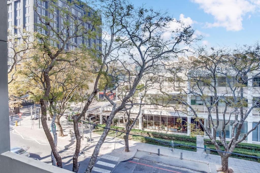 The Median In Rosebank Apartment Johannesburg