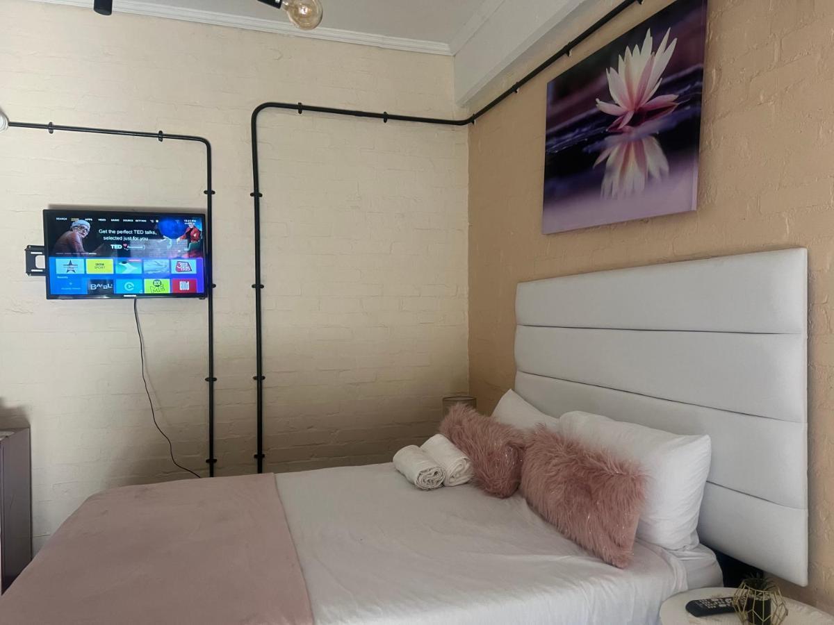 Affordable Guest @260main Apartment