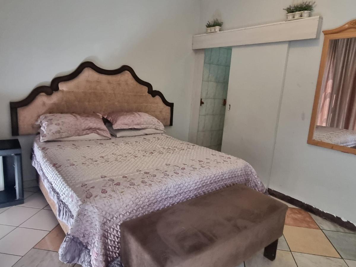 Bonga's Backpackers Hostel *