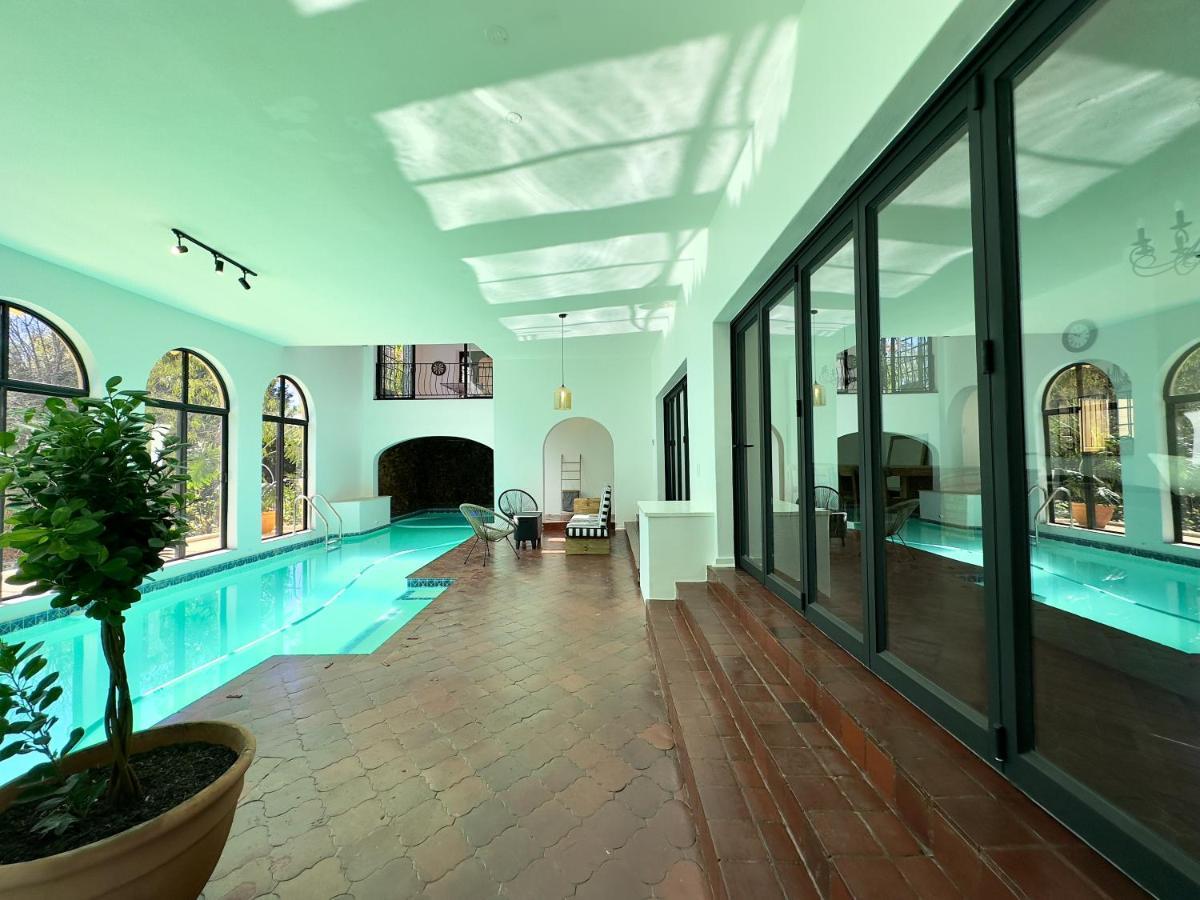 Riverside House With Indoor Pool *