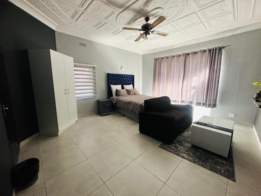Homestay 6 The Curve Unit 19 *