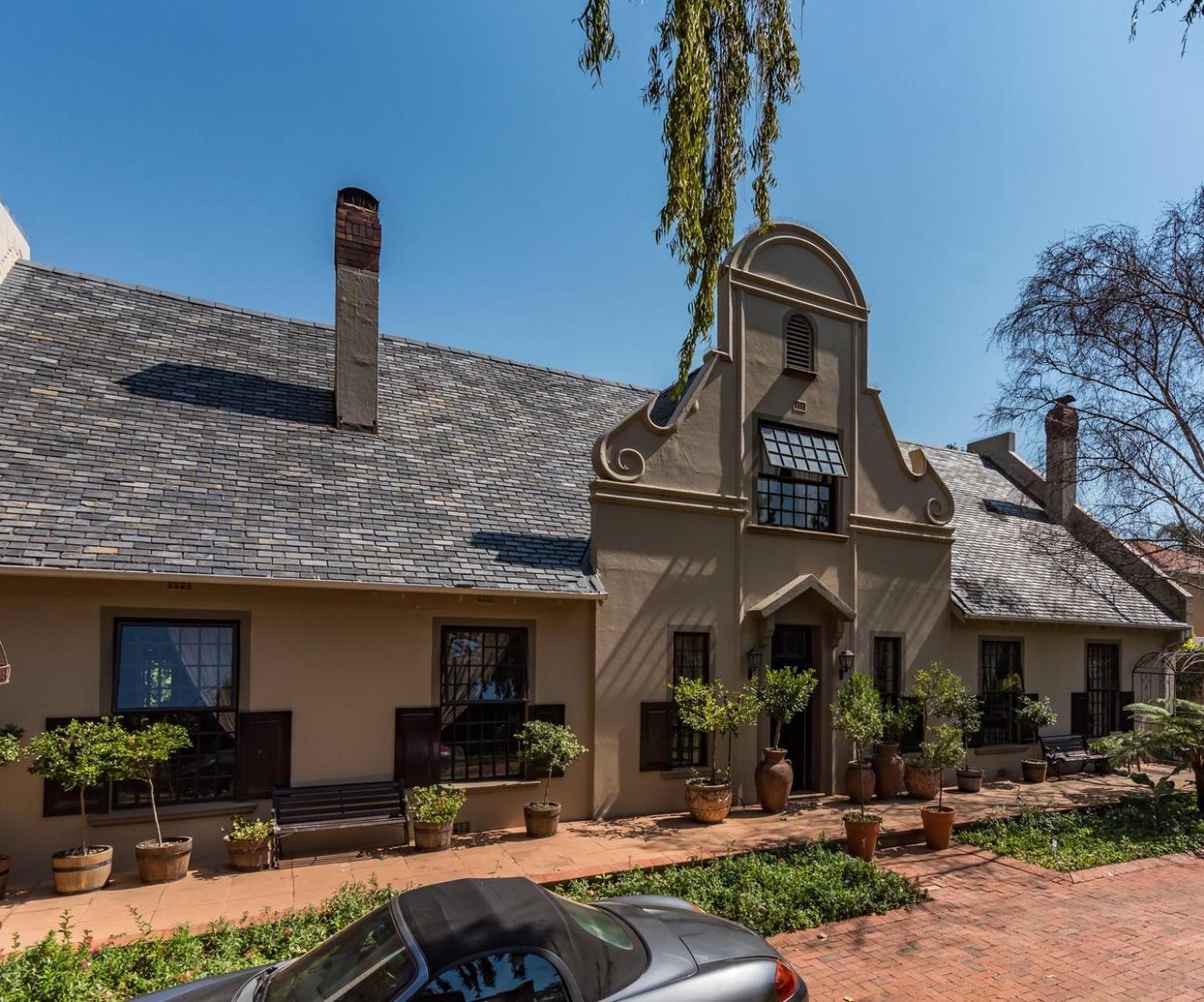 Houghton Rosebank With Deck Overlooking Pool Apartment