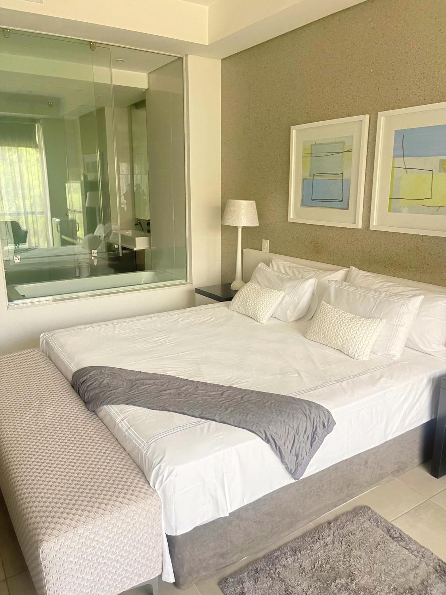 Hotel Luxe @ Sandton Skye Johannesburg