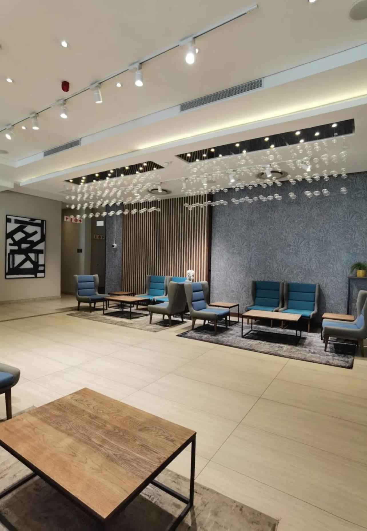 Luxe @ Sandton Skye * Johannesburg