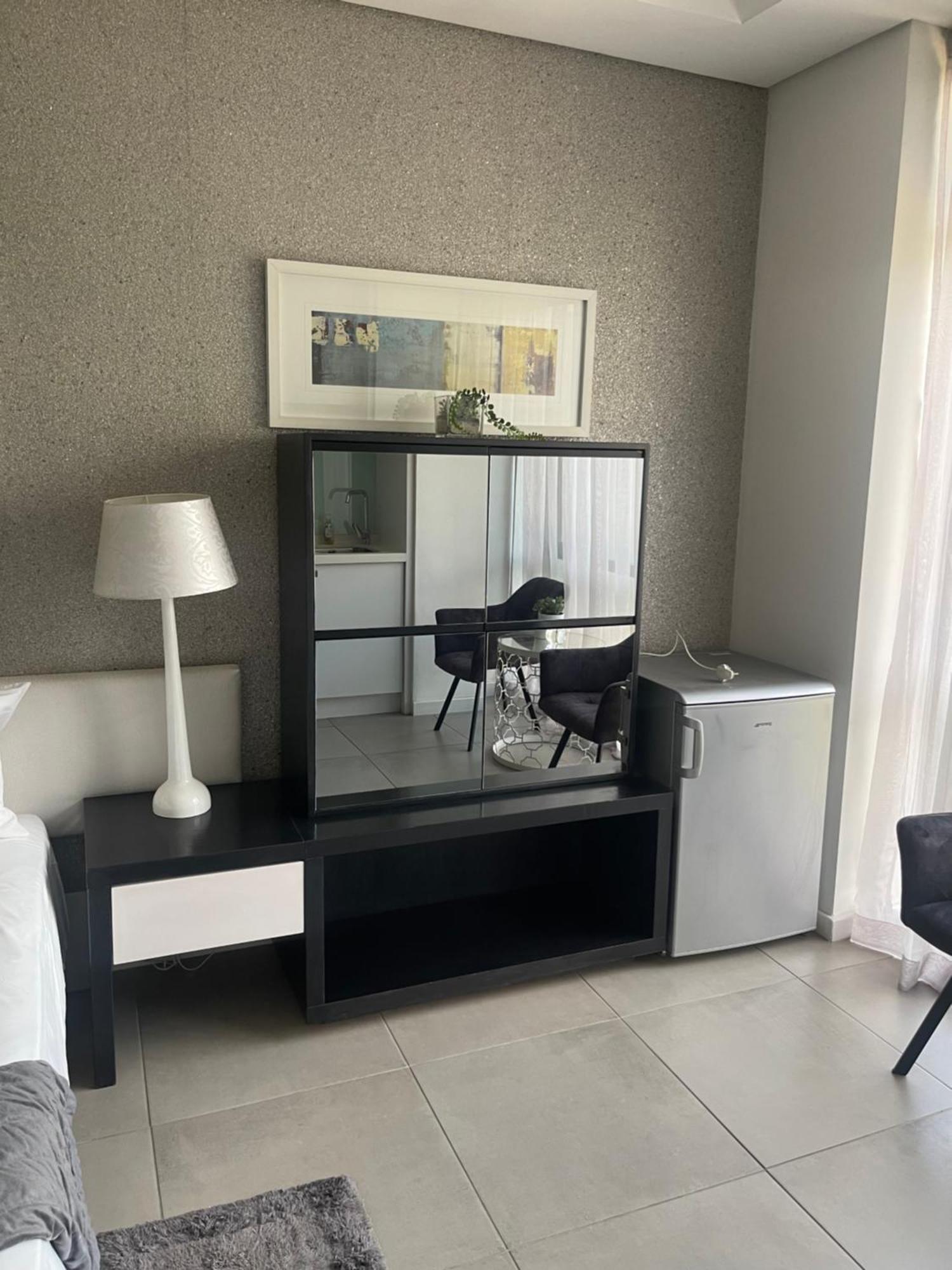 Luxe @ Sandton Skye Johannesburg