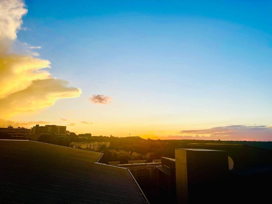 Apartment Hyde Park Sandton Luxury 2Br Top Floor *
