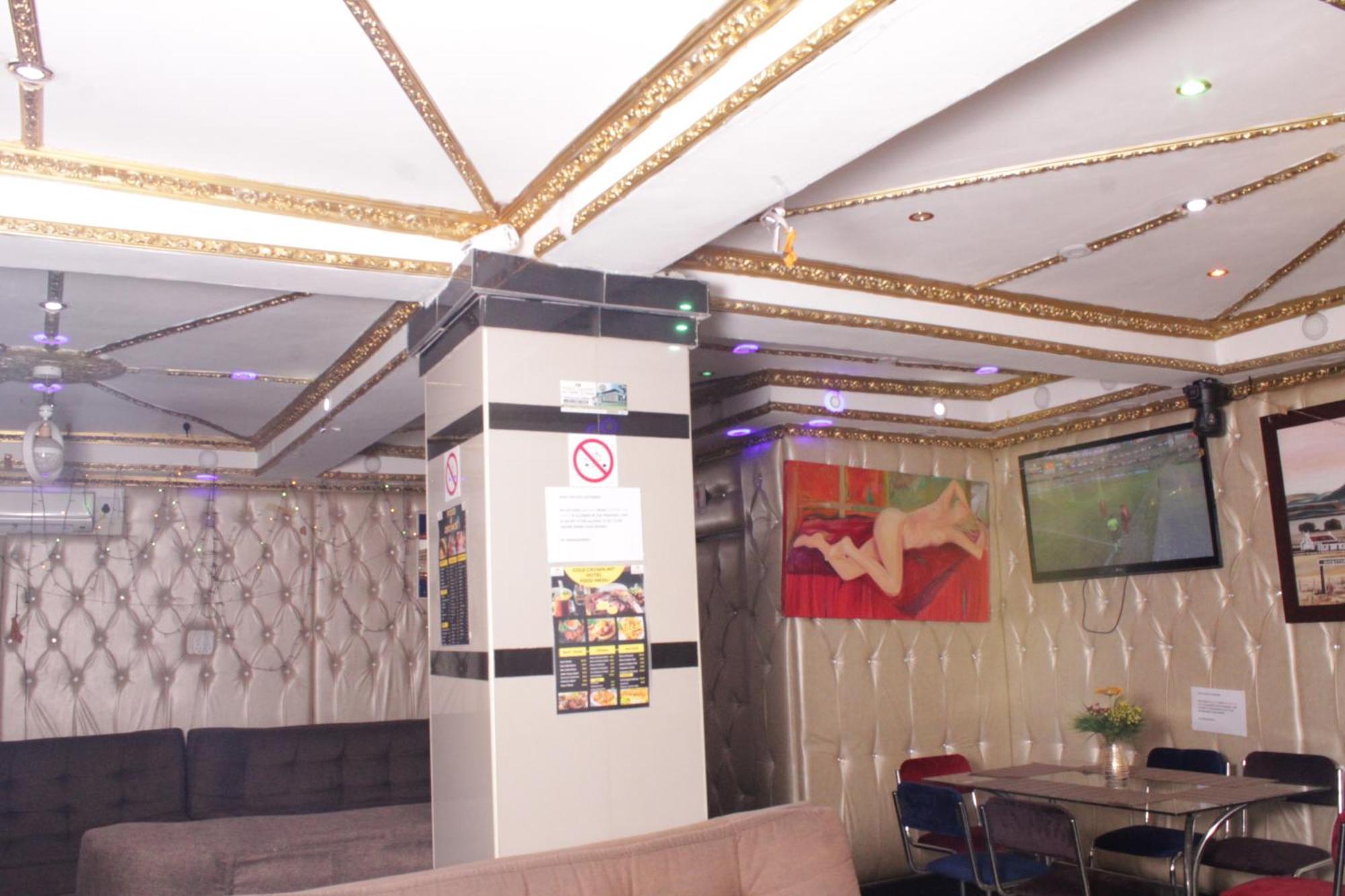 Gold Crown International Hotel