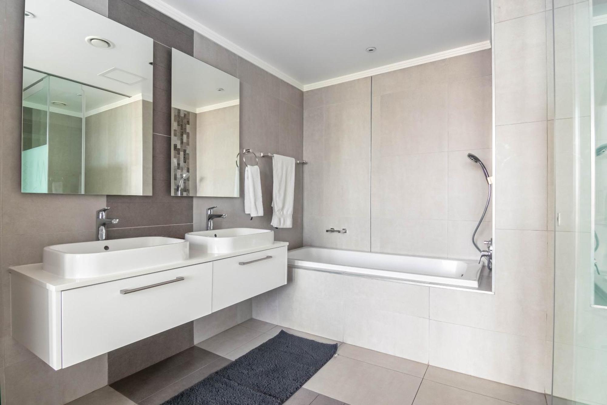 Apartment Sandton Smart Fifteen Johannesburg