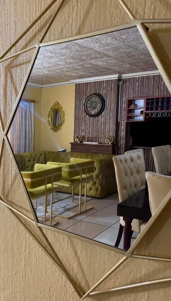 Guest house P&l Exclusive Beauty Parlour *