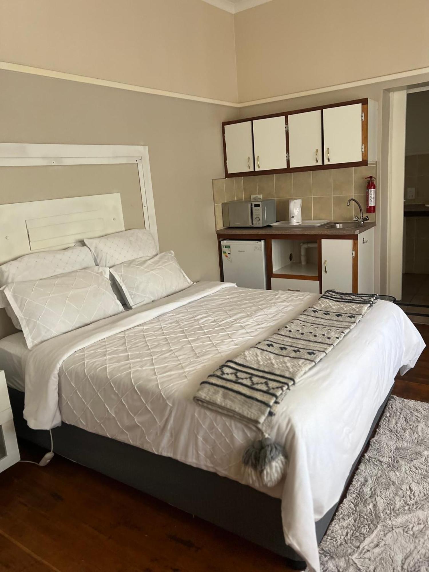 The Kedesan - Guest house