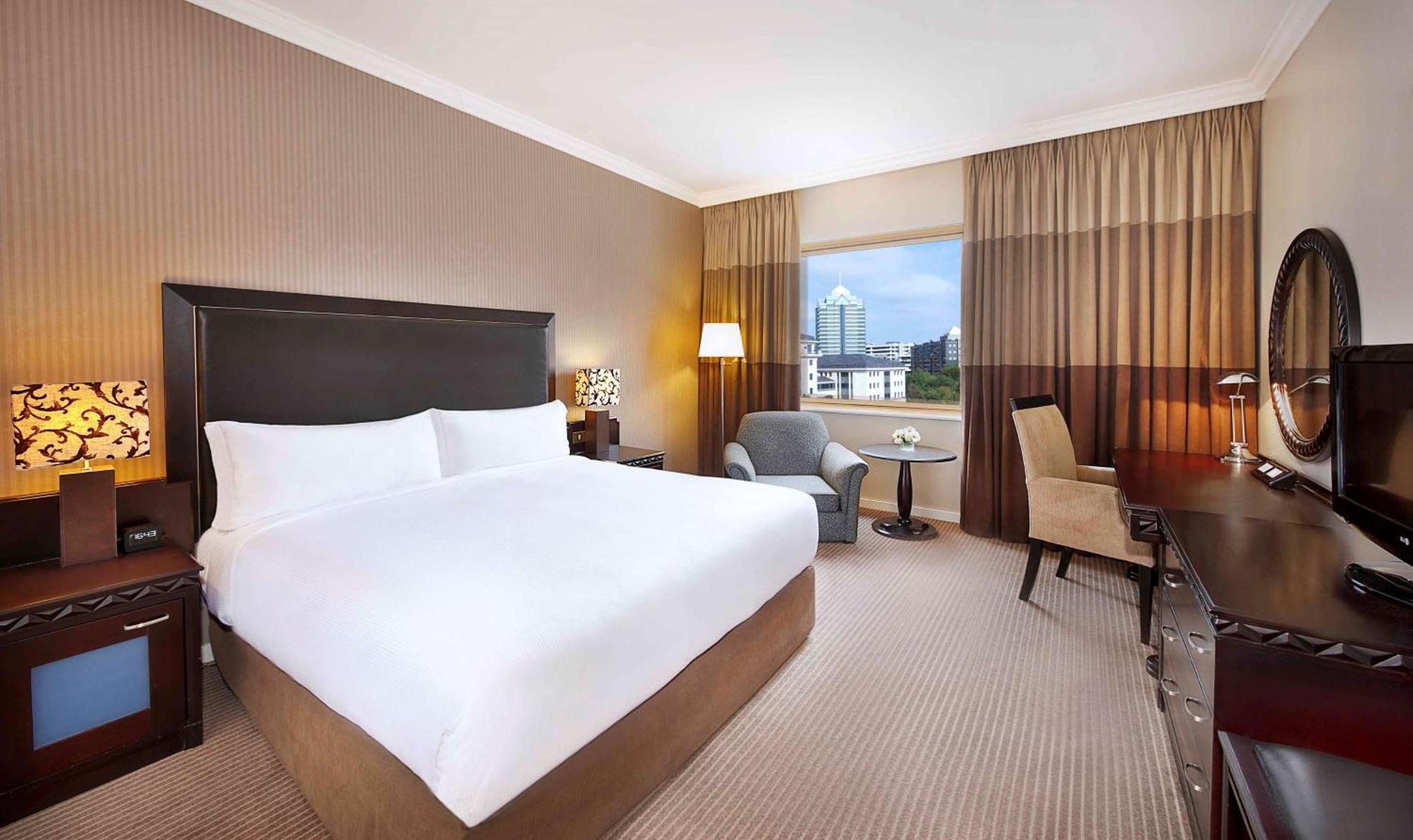 Nh Sandton Hotel