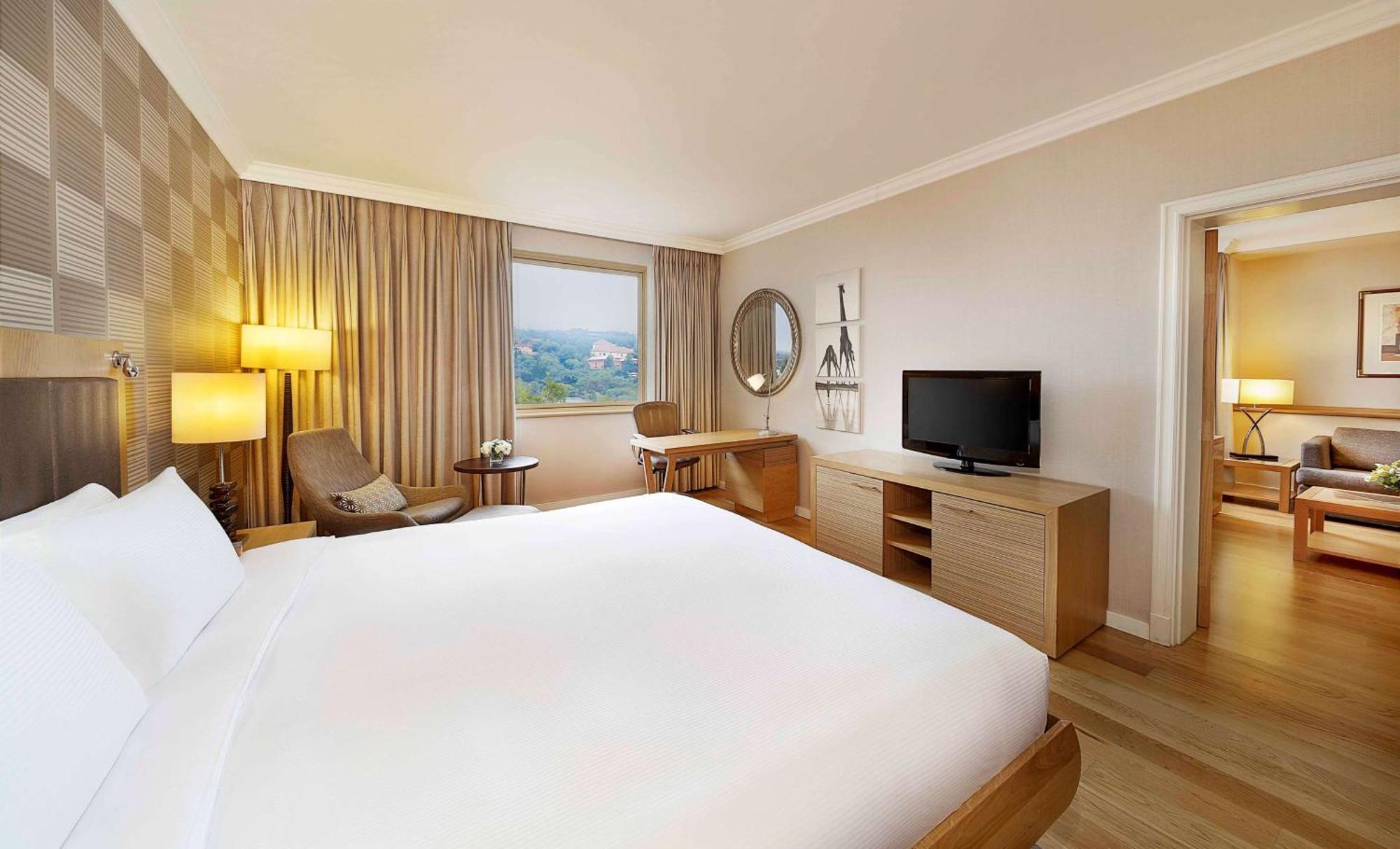 Nh Sandton Hotel 5*
