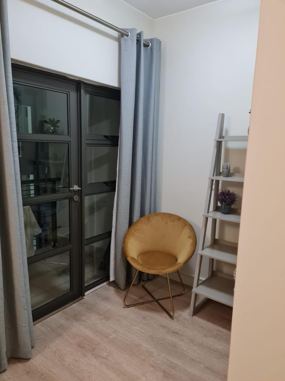Modern One Bedroom In Rivonia Johannesburg