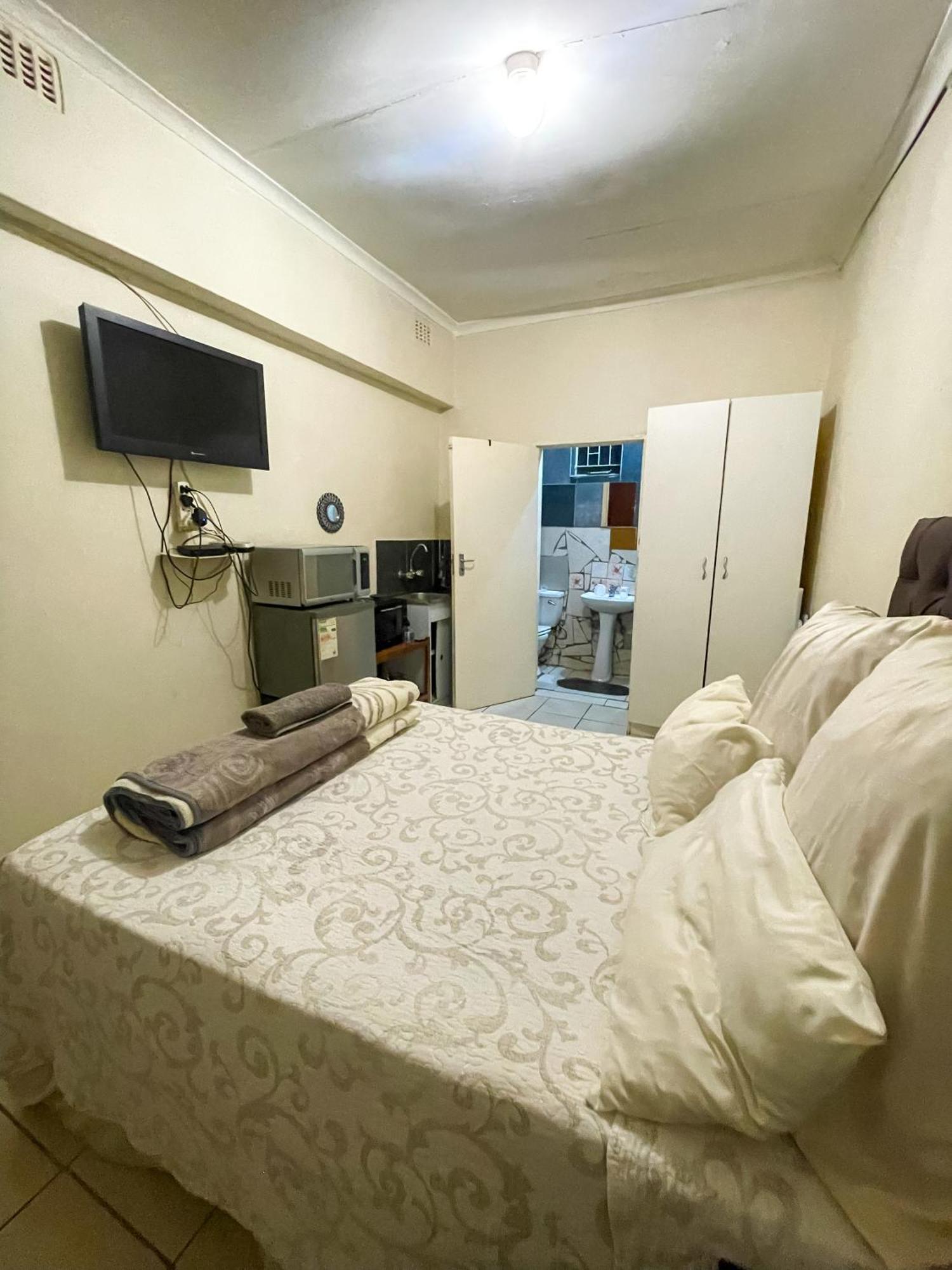 Calm Gateaway Spot Johannesburg