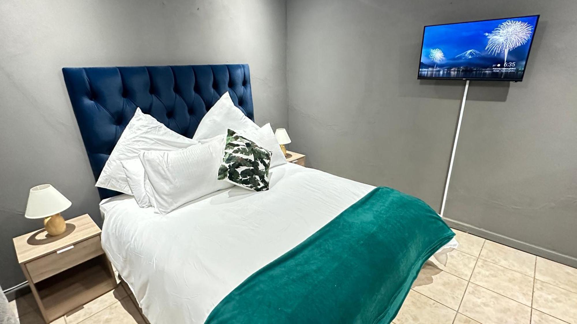 Nyasa In Holiday home