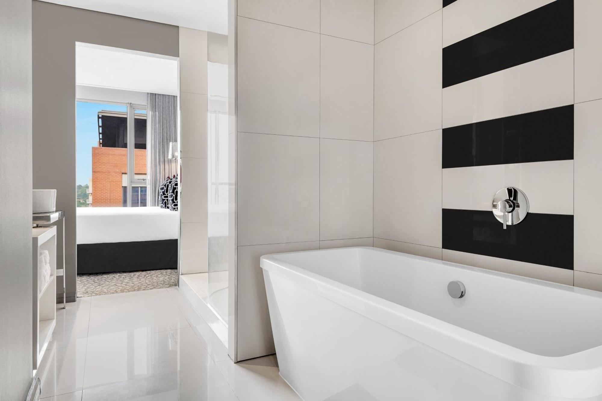 Hotel Protea Fire & Ice! By Marriott Melrose Arch 4*