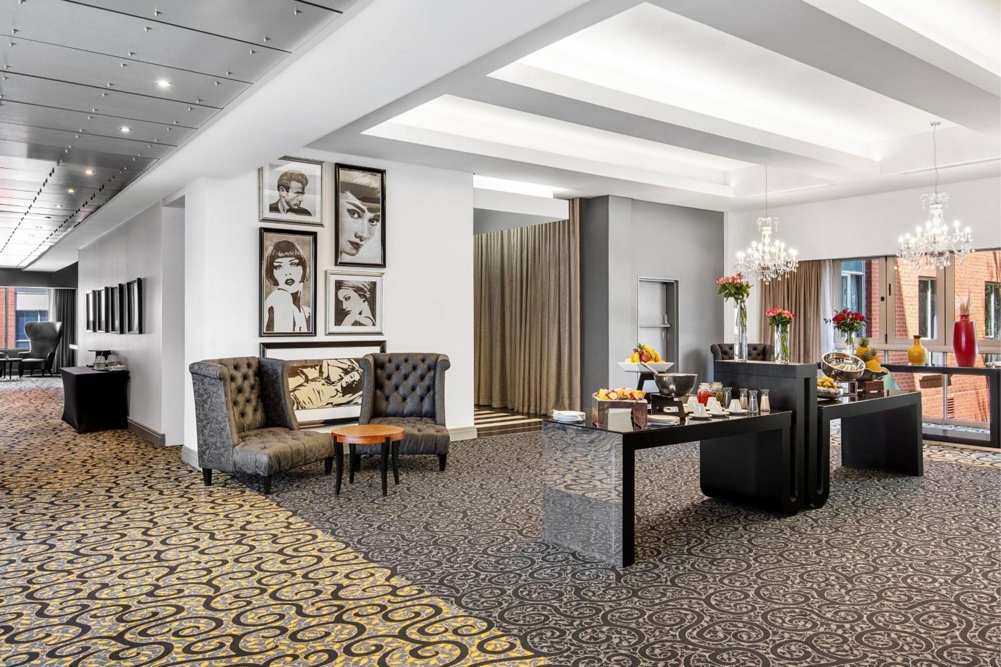 Protea Fire & Ice! By Marriott Melrose Arch Hotel Joanesburgo