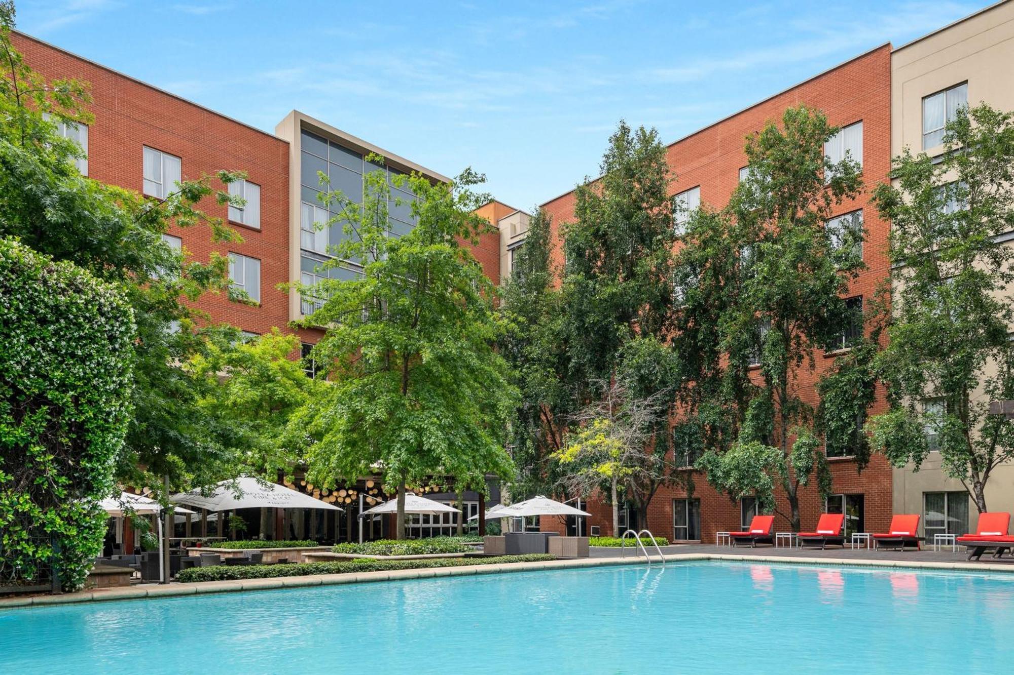 Protea Fire & Ice! By Marriott Melrose Arch Hotel 4*