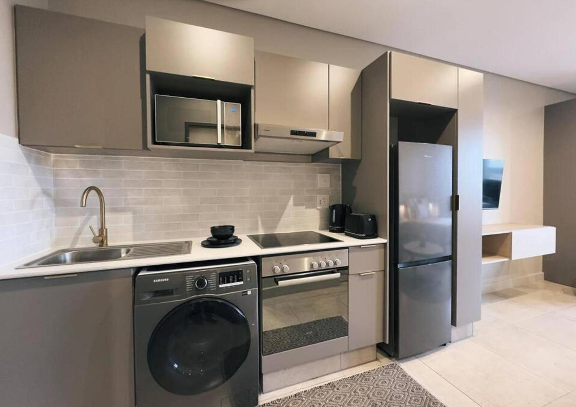 Sandton Urban Hideout Escape-reset-create Apartamento *