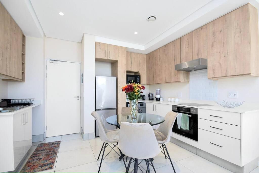Stunning 2 Bed In Sandton Johannesburg