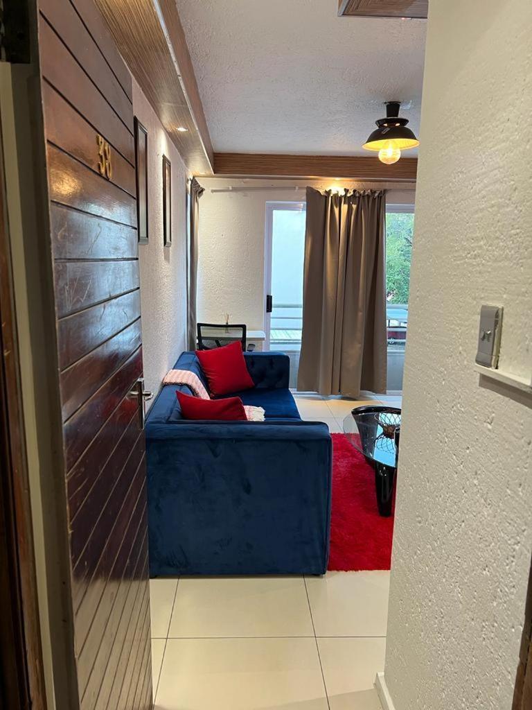 Apartment The Sandton View 3 Mins Drive From Mandela Square & Located Right In The Heart Of Sandton