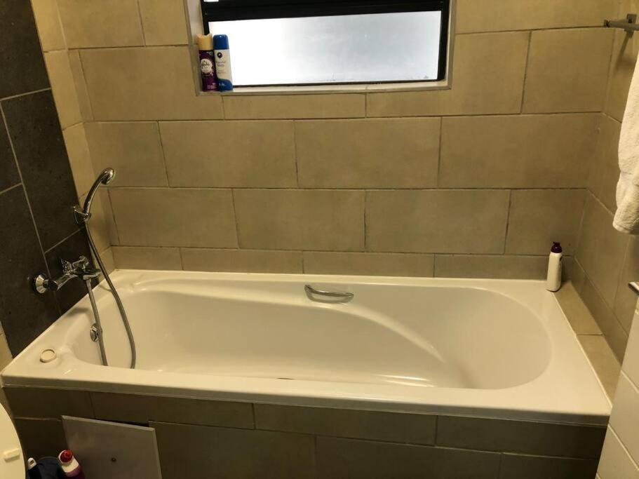 Exquisite In Sandton With Pool And Inverter Johannesburg