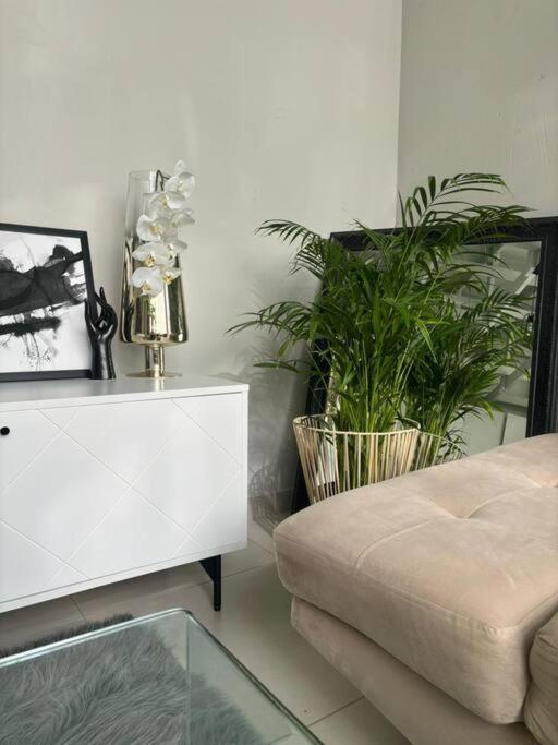Cosy Nest 5 Min2sandton 2 * Johannesburg