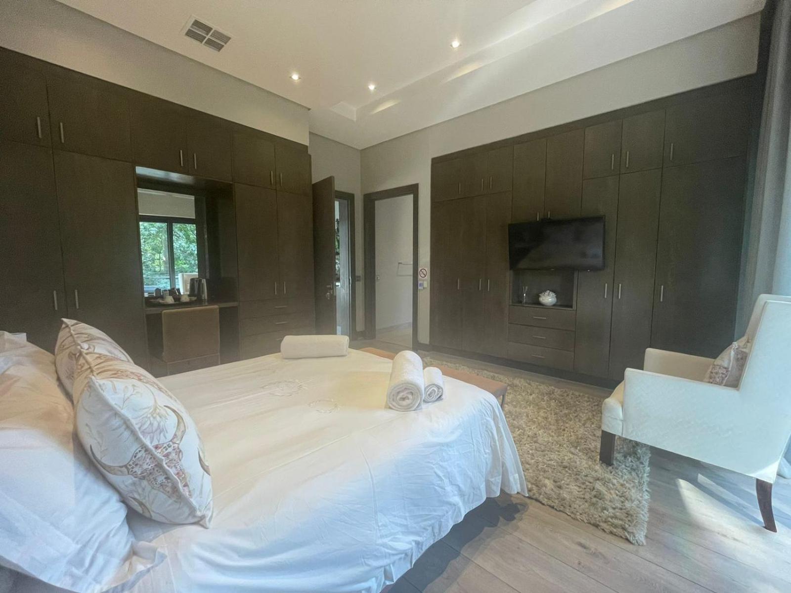 Casa Amelia Luxury House In Hyde Park Holiday home Johannesburg