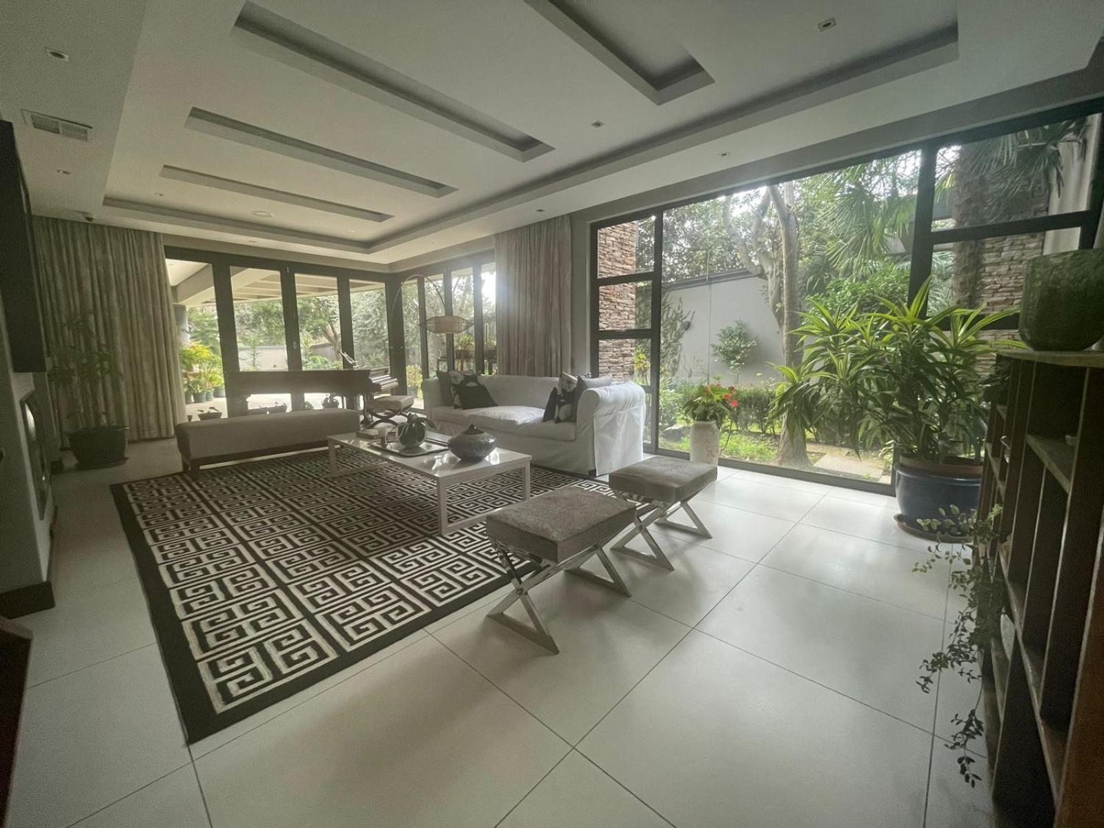 Casa Amelia Luxury House In Hyde Park Johannesburg